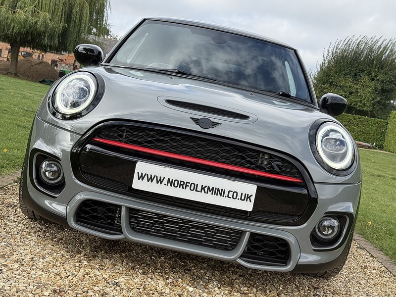 MINI 2.0 Cooper S Sport Hatchback 3dr Petrol Steptronic Euro 6 (s/s) (192 ps)