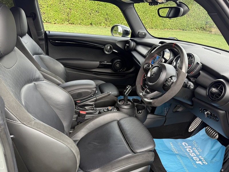 MINI 2.0 Cooper S Sport Hatchback 3dr Petrol Steptronic Euro 6 (s/s) (192 ps)