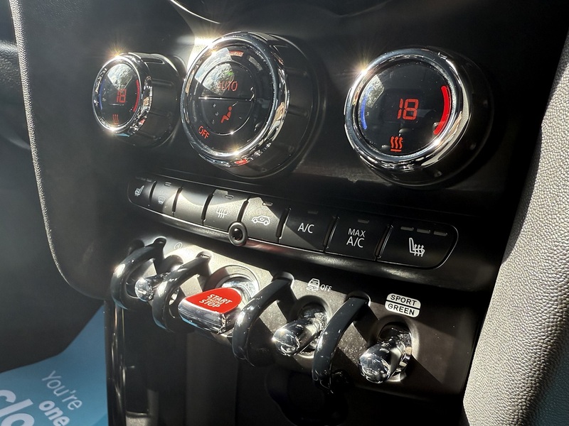 MINI 2.0 Cooper S Sport Hatchback 3dr Petrol Steptronic Euro 6 (s/s) (192 ps)