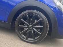 2018 (18) Mini Cooper S 5 Door Auto
