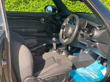 MINI Hatch Cooper S Sport - U2209