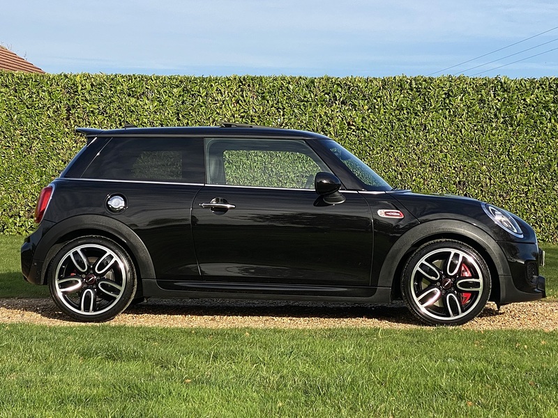 MINI 2.0 John Cooper Works Hatchback 3dr Petrol Auto 8 Spd Euro 6 (s/s) (231 ps)