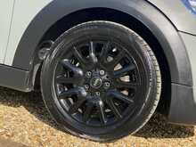 2020 Mini Cooper Classic Auto