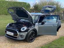 2020 Mini Cooper Classic Auto