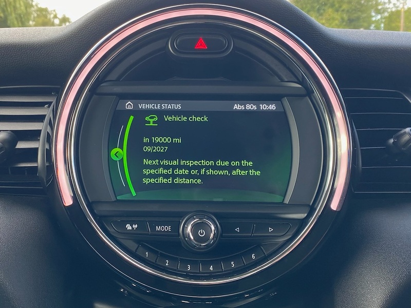 MINI 1.5 Cooper Classic Hatchback 5dr Petrol Steptronic Euro 6 (s/s) (136 ps)