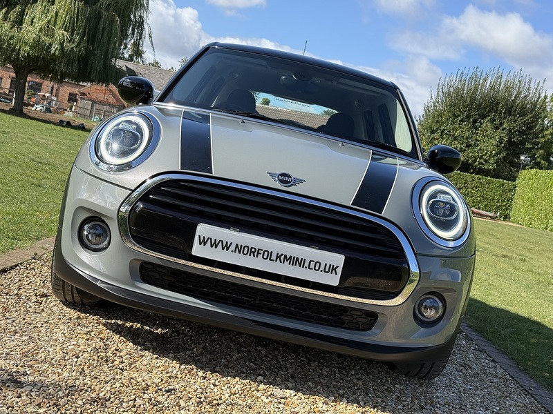 MINI 1.5 Cooper Classic Hatchback 5dr Petrol Steptronic Euro 6 (s/s) (136 ps)