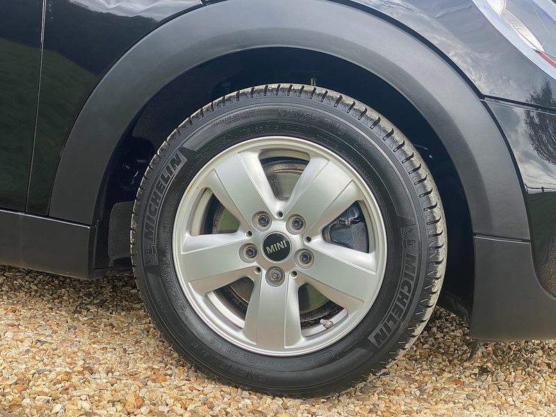 MINI 1.2 One Hatchback 5dr Petrol Auto Euro 6 (s/s) (102 ps)