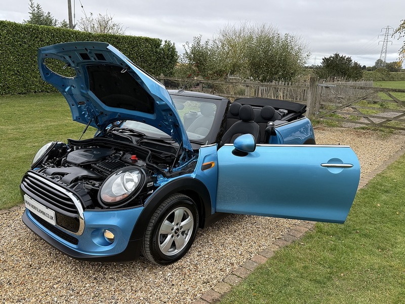 MINI 1.5 Cooper Convertible 2dr Petrol Manual Euro 6 (s/s) (136 ps)