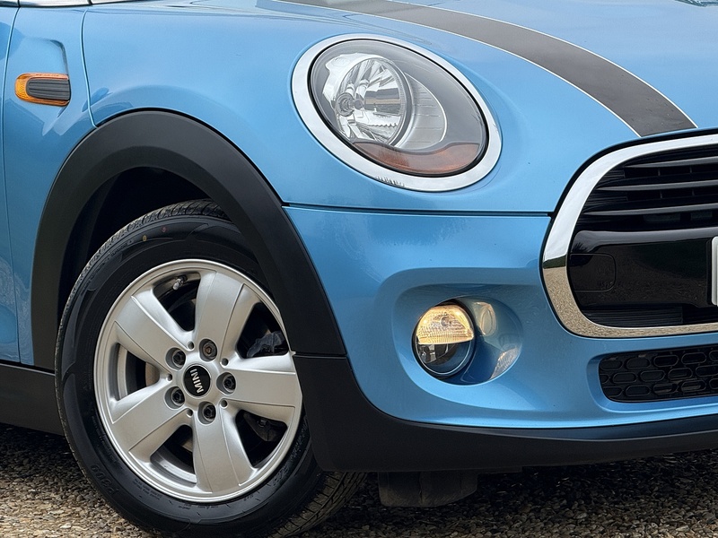 MINI 1.5 Cooper Convertible 2dr Petrol Manual Euro 6 (s/s) (136 ps)