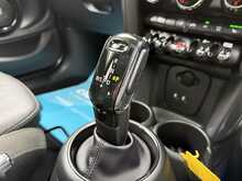 MINI Hatch Cooper Sport - U2240