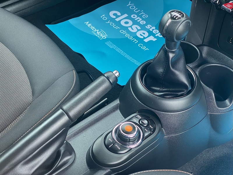 MINI 1.5 Cooper Classic Hatchback 3dr Petrol Manual Euro 6 (s/s) (136 ps)