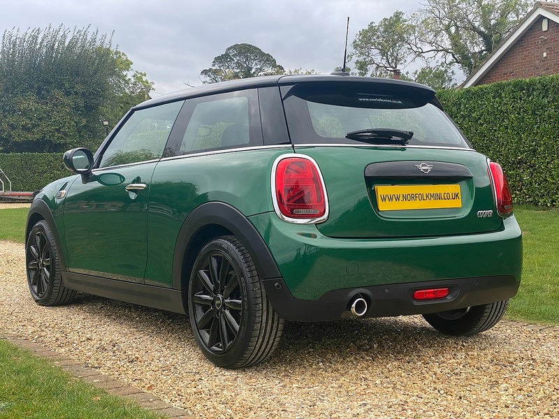 MINI 1.5 Cooper Classic Hatchback 3dr Petrol Manual Euro 6 (s/s) (136 ps)