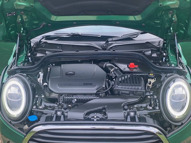 MINI 1.5 Cooper Classic Hatchback 3dr Petrol Manual Euro 6 (s/s) (136 ps)