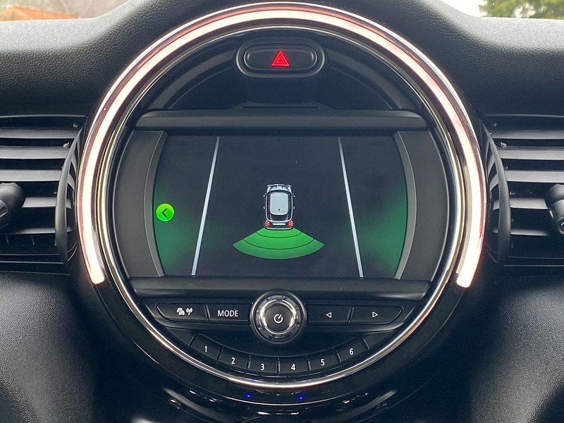 MINI 1.5 Cooper Classic Hatchback 3dr Petrol Manual Euro 6 (s/s) (136 ps)