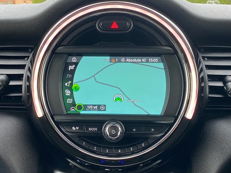 MINI 1.5 Cooper Classic Hatchback 3dr Petrol Manual Euro 6 (s/s) (136 ps)