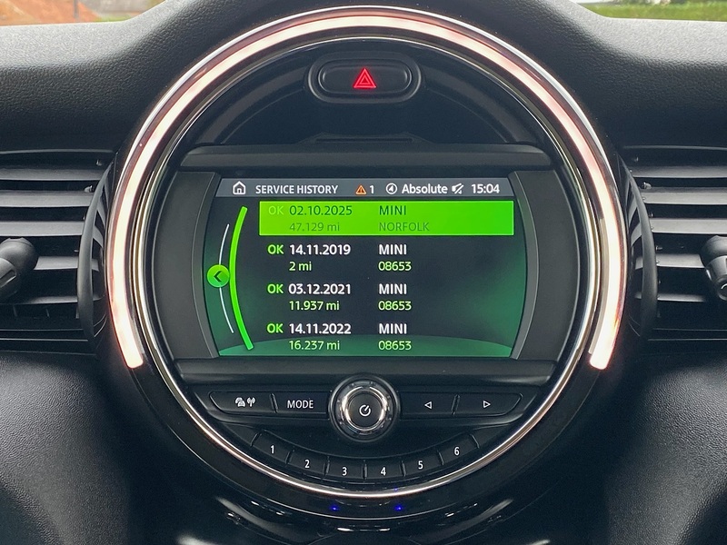 MINI 1.5 Cooper Classic Hatchback 3dr Petrol Manual Euro 6 (s/s) (136 ps)