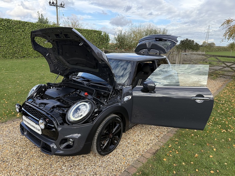 MINI 2.0 Cooper S Sport Hatchback 3dr Petrol Steptronic Euro 6 (s/s) (192 ps)