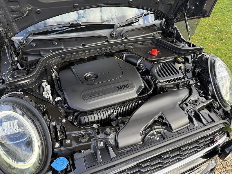 MINI 2.0 Cooper S Sport Hatchback 3dr Petrol Steptronic Euro 6 (s/s) (192 ps)