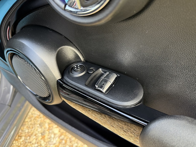 MINI 2.0 Cooper S Sport Hatchback 3dr Petrol Steptronic Euro 6 (s/s) (192 ps)