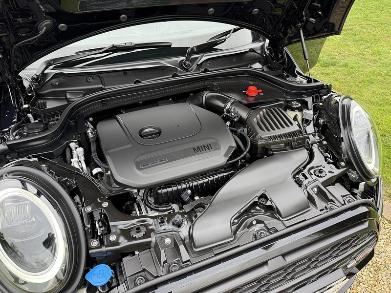 MINI 1.5 Cooper Sport Hatchback 3dr Petrol Steptronic Euro 6 (s/s) (136 ps)