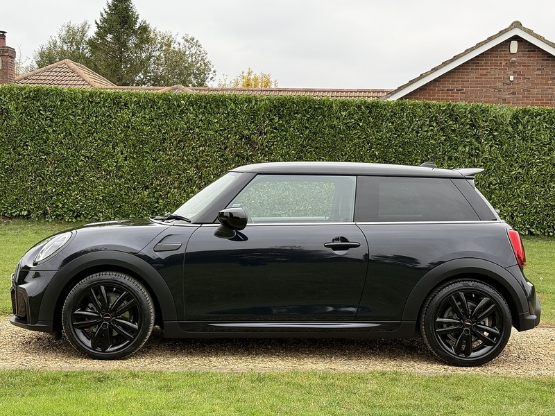 MINI 1.5 Cooper Sport Hatchback 3dr Petrol Steptronic Euro 6 (s/s) (136 ps)
