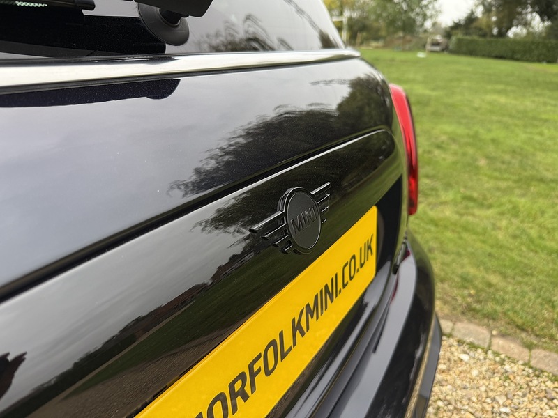 MINI 1.5 Cooper Sport Hatchback 3dr Petrol Steptronic Euro 6 (s/s) (136 ps)