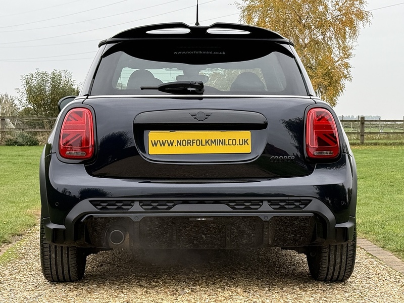 MINI 1.5 Cooper Sport Hatchback 3dr Petrol Steptronic Euro 6 (s/s) (136 ps)