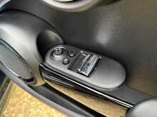 2023 (23) Mini Cooper Sort 3 Door Auto