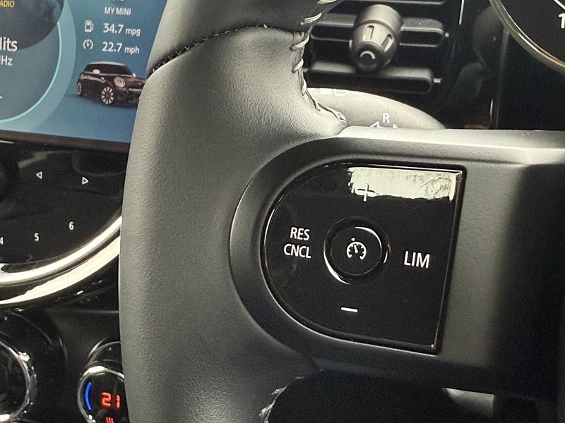 MINI 1.5 Cooper Sport Hatchback 3dr Petrol Steptronic Euro 6 (s/s) (136 ps)