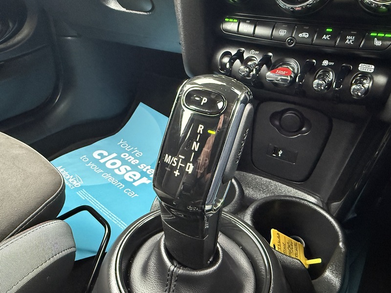 MINI 1.5 Cooper Sport Hatchback 3dr Petrol Steptronic Euro 6 (s/s) (136 ps)