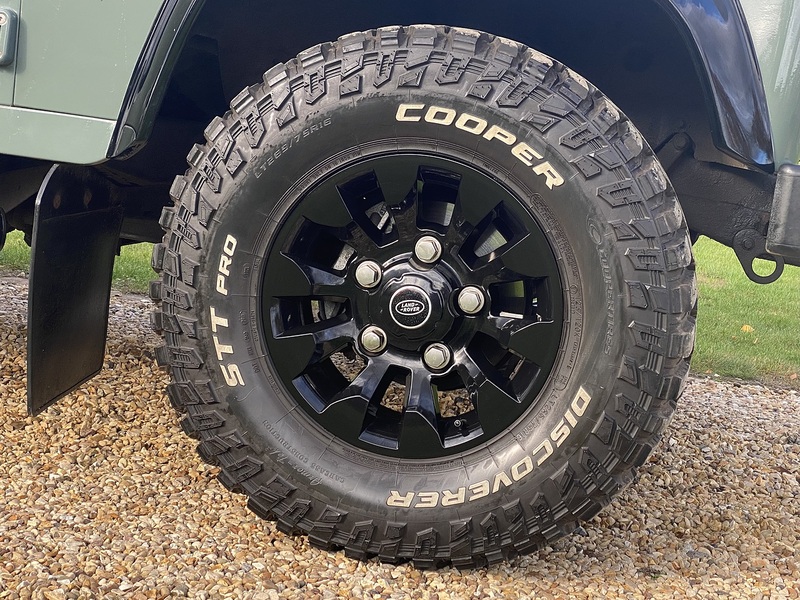 Land Rover 2.4 TDCi Hard Top SUV 3dr Diesel Manual 4WD SWB Euro 4 (122 bhp)