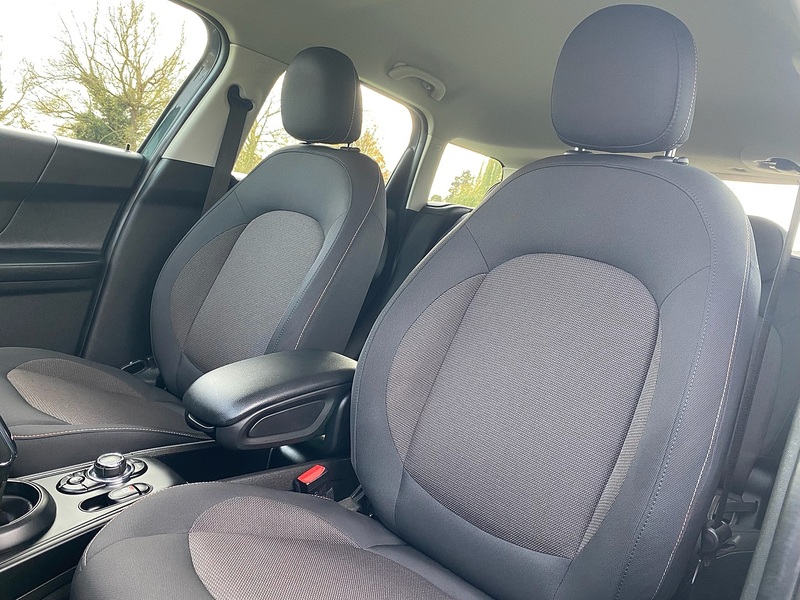 MINI Cooper Classic SUV 1.5 Automatic Petrol