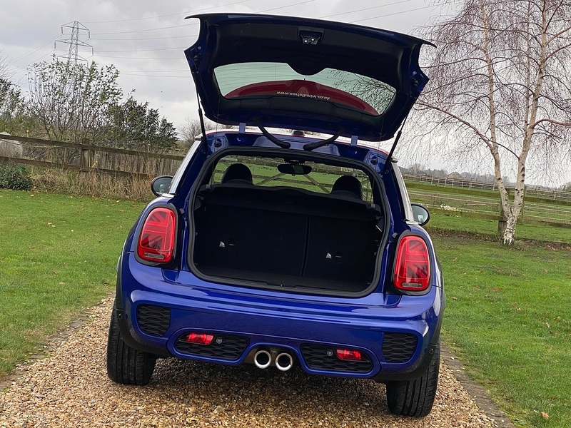 MINI 2.0 John Cooper Works Hatchback 3dr Petrol Steptronic Euro 6 (s/s) (231 ps)