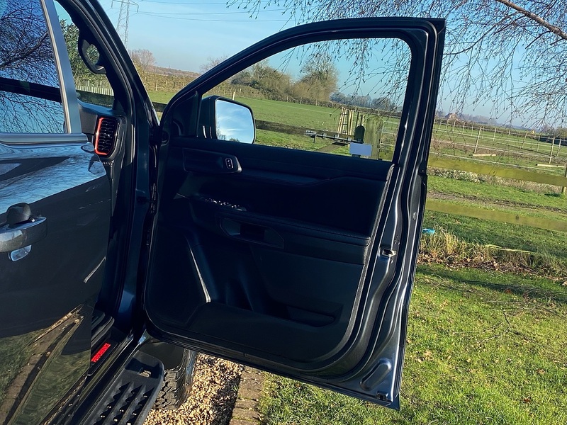 Ford 2.0 EcoBlue Raptor Pickup Double Cab 4dr Diesel Auto 4WD Euro 6 (s/s) (210 ps)