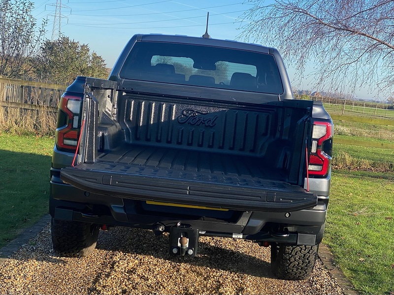 Ford 2.0 EcoBlue Raptor Pickup Double Cab 4dr Diesel Auto 4WD Euro 6 (s/s) (210 ps)