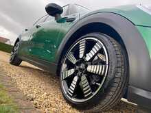 2022 Mini Cooper Exclusive Auto 5 Door