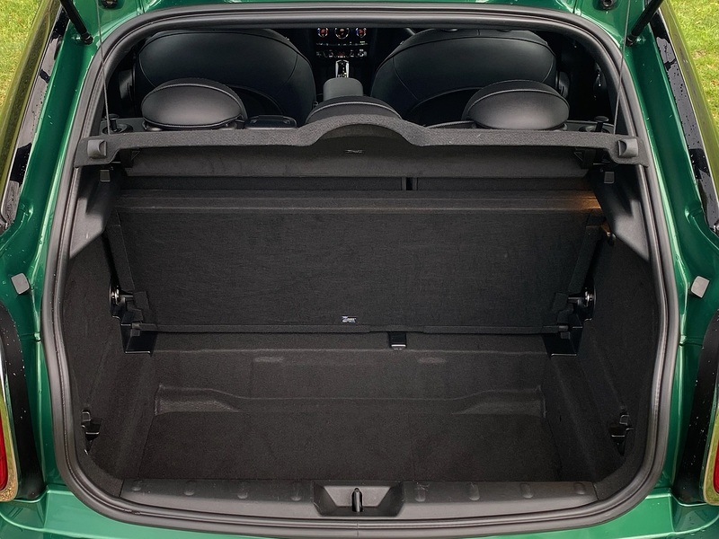 MINI 1.5 Cooper Exclusive Hatchback 5dr Petrol Steptronic Euro 6 (s/s) (136 ps)