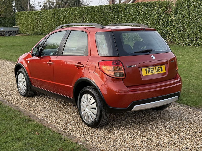 Suzuki 1.6 SZ3 SUV 5dr Petrol Manual Euro 5 (120 ps)