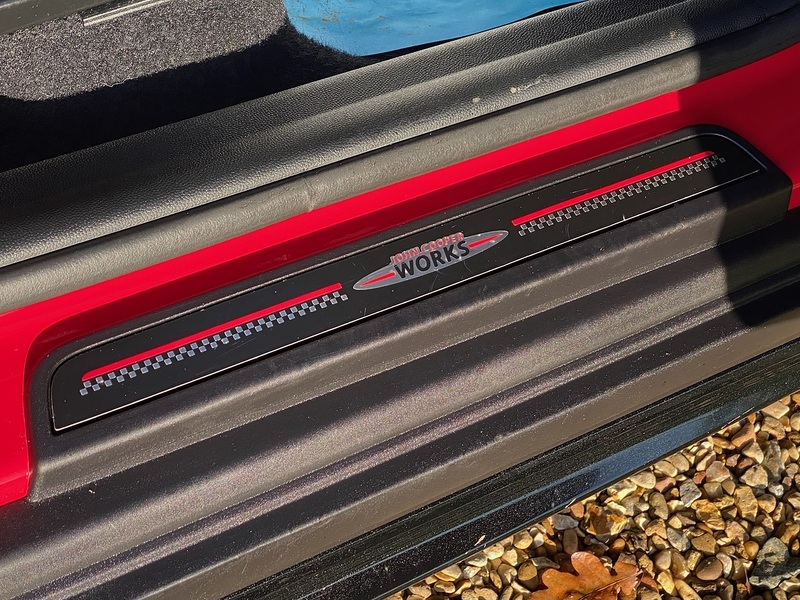 MINI 1.5 Cooper Sport SUV 5dr Petrol Manual Euro 6 (s/s) (136 ps)