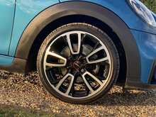 MINI Hatch Cooper Sport - U2269