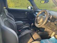 MINI Hatch Cooper Sport - U2269