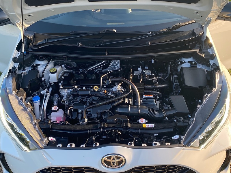 Toyota 1.5 VVT-h GR SPORT Hatchback 5dr Petrol Hybrid E-CVT Euro 6 (s/s) (116 ps)