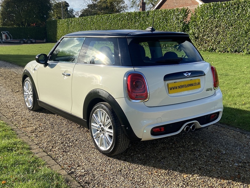 MINI Cooper S Hatchback 2.0 Automatic Petrol