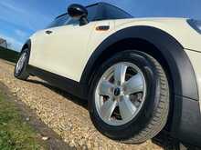 MINI Hatch Cooper - U2304