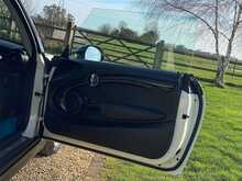 MINI Hatch Cooper - U2304