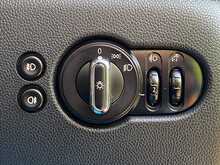 MINI Hatch Cooper - U2304