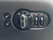 MINI Hatch Cooper - U2307