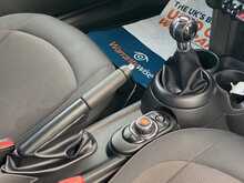 MINI Hatch Cooper - U2307