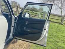 MINI Hatch Cooper - U2307