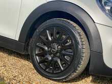 MINI Hatch Cooper - U2307